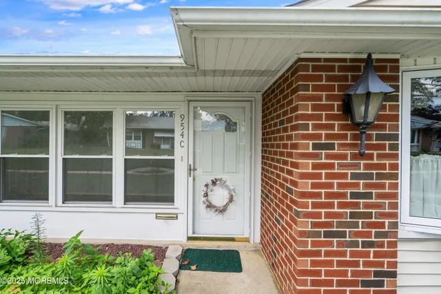 $265,000 | 954 C Aberdeen Drive, Unit C, Lakewood, NJ 08701