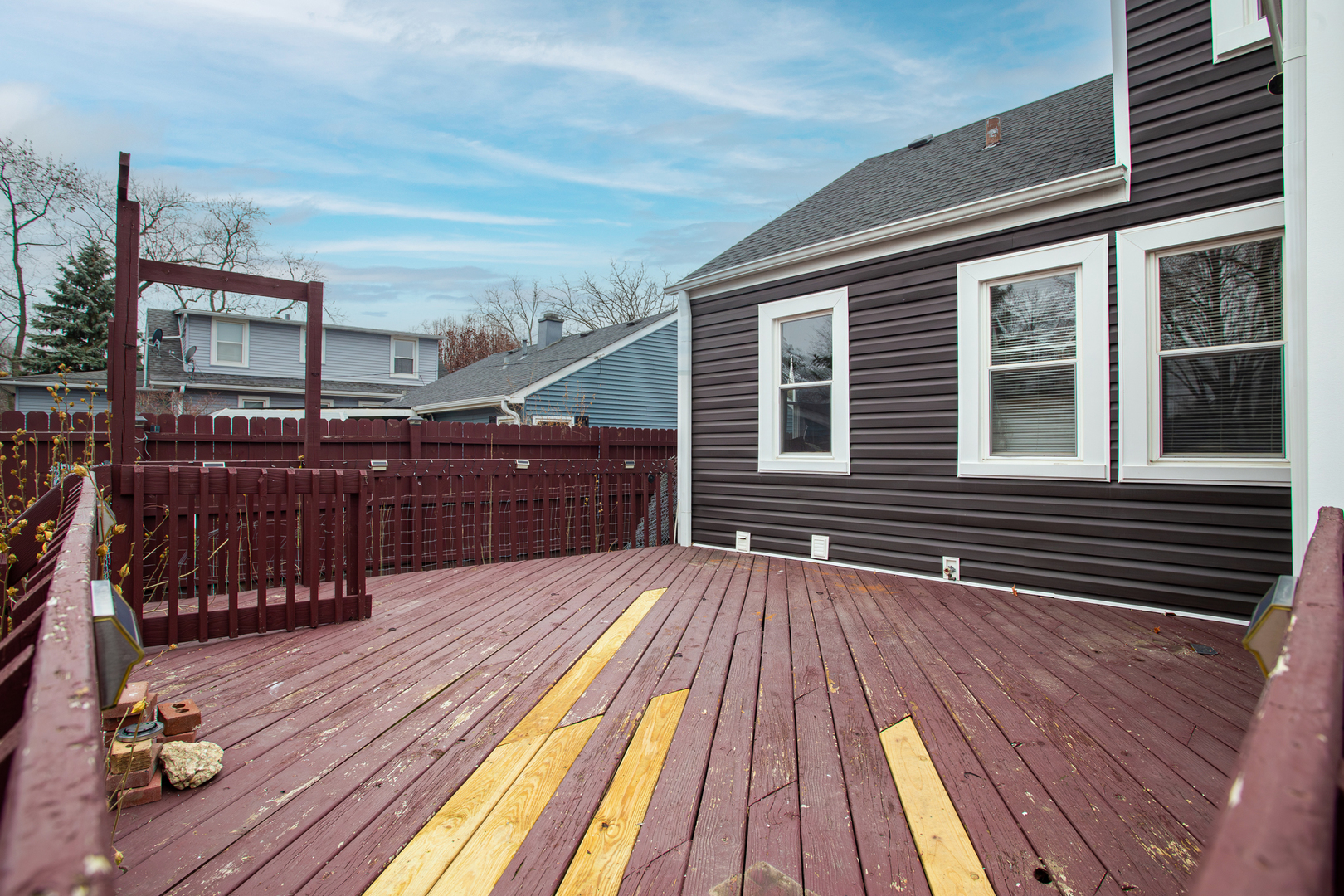 683 Columbia Avenue Elgin, IL 60120 - Photo 27 of 29 a view of balcony with a patio