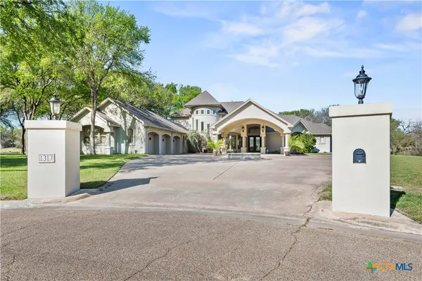$1,350,000 | 1317 Jack Nicklaus Circle, Salado, TX 76571