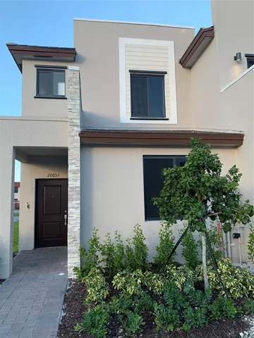 a house that has windows in it