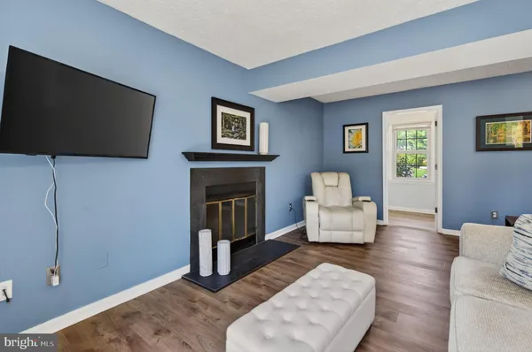 $695,000 | 13400 Catoctin Court, Herndon, VA 20170