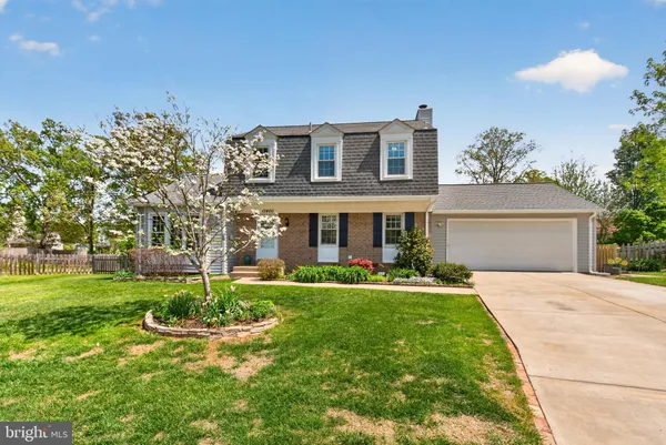 $695,000 | 13400 Catoctin Court, Herndon, VA 20170