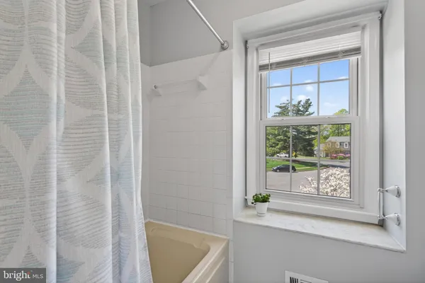 $695,000 | 13400 Catoctin Court, Herndon, VA 20170