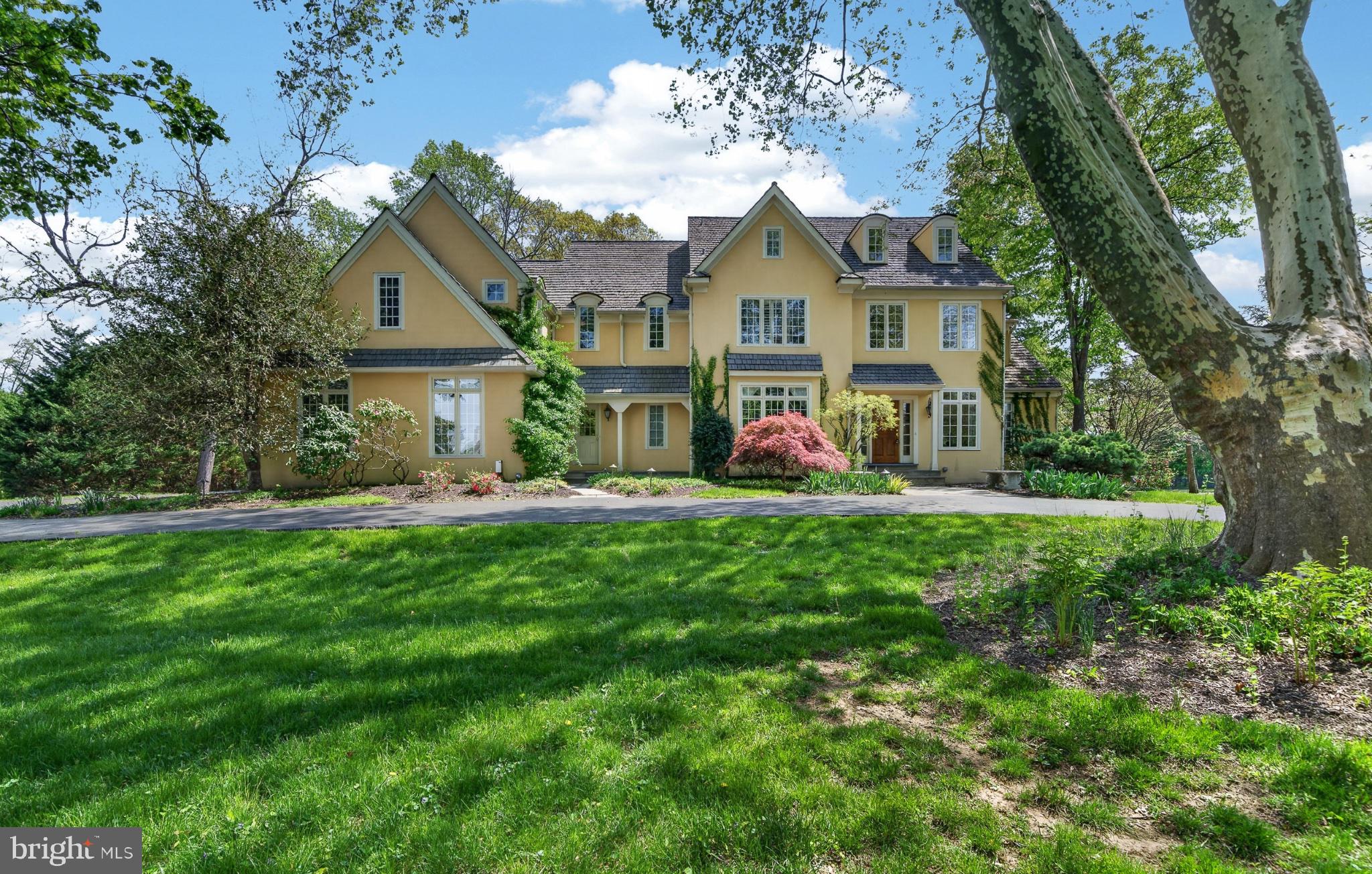 11 Harrison Drive Newtown Square, PA 19073 - Photo 4 of 80 Charming estate with lush greenery.