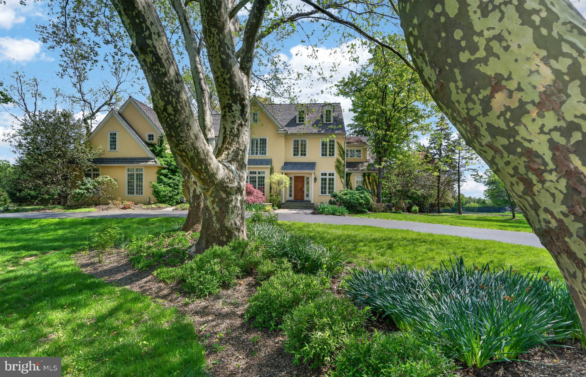 11 Harrison Drive Newtown Square, PA 19073 - Photo 5 of 80 Charming home embraced by nature.