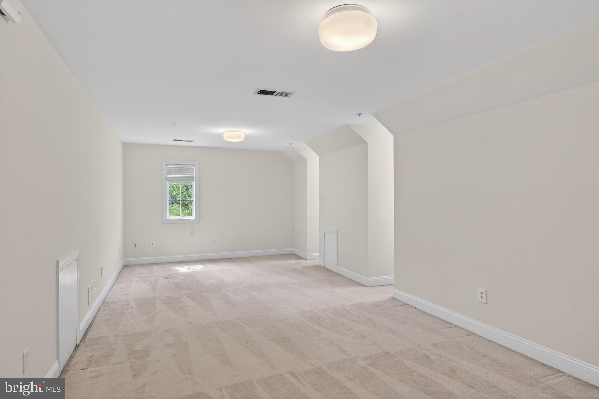 11 Harrison Drive Newtown Square, PA 19073 - Photo 54 of 80 Spacious, versatile room with light.
