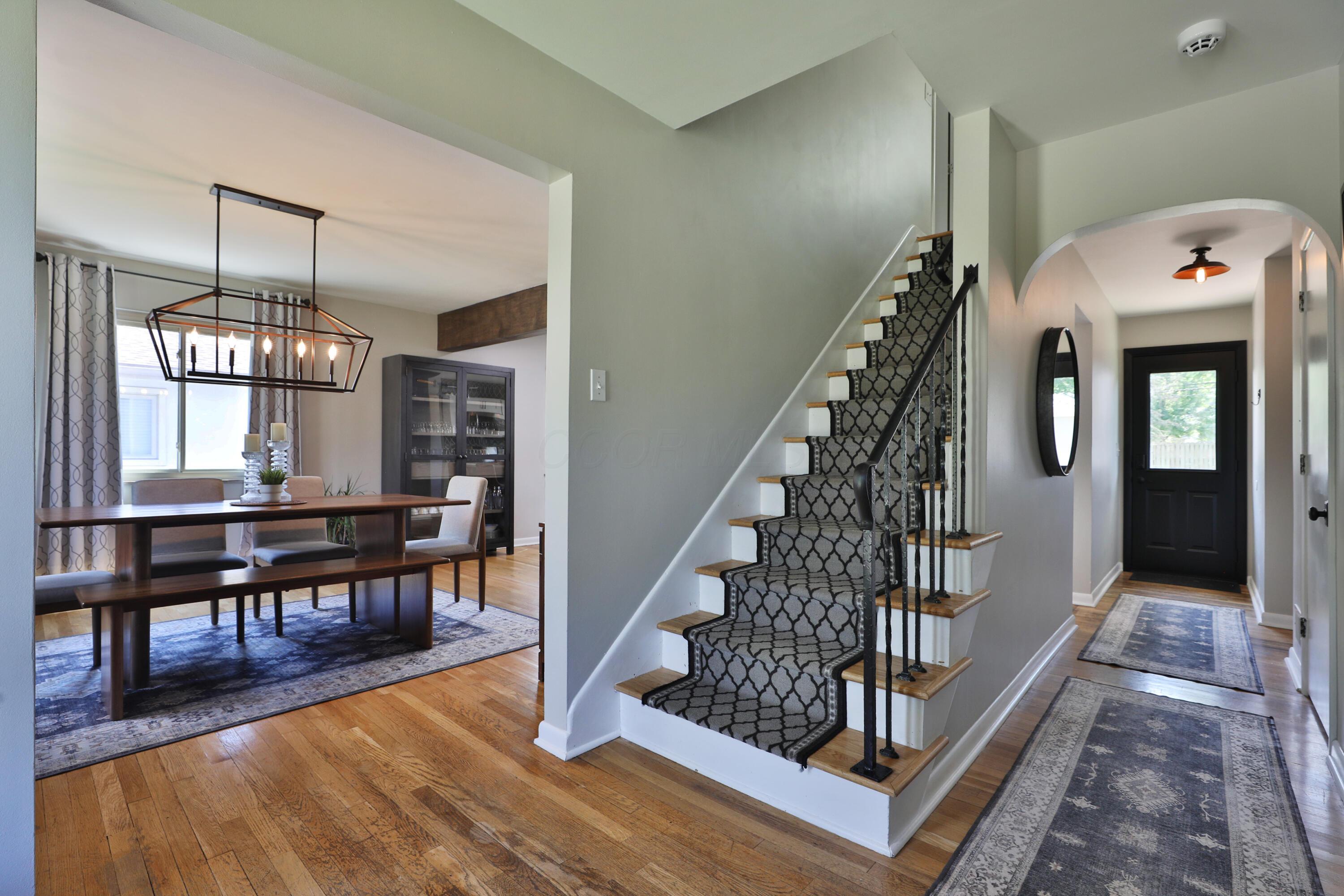 315 South Kellner Road Columbus, OH 43209 - Photo 5 of 51 Wood floors throughout. Central hall layout.