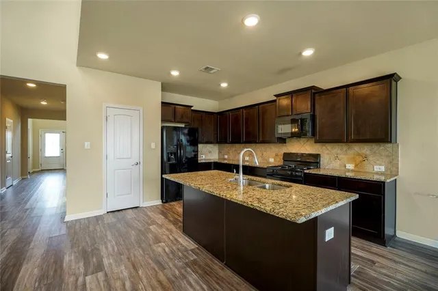 $385,000 | 668 Lakeshore Village Drive, Slidell, LA 70461