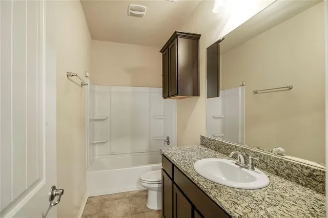 $385,000 | 668 Lakeshore Village Drive, Slidell, LA 70461