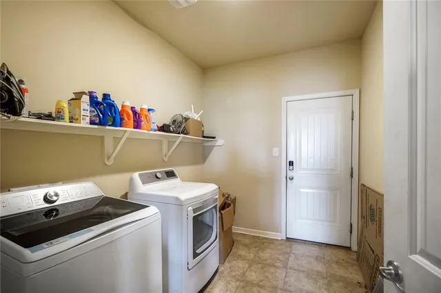 $385,000 | 668 Lakeshore Village Drive, Slidell, LA 70461