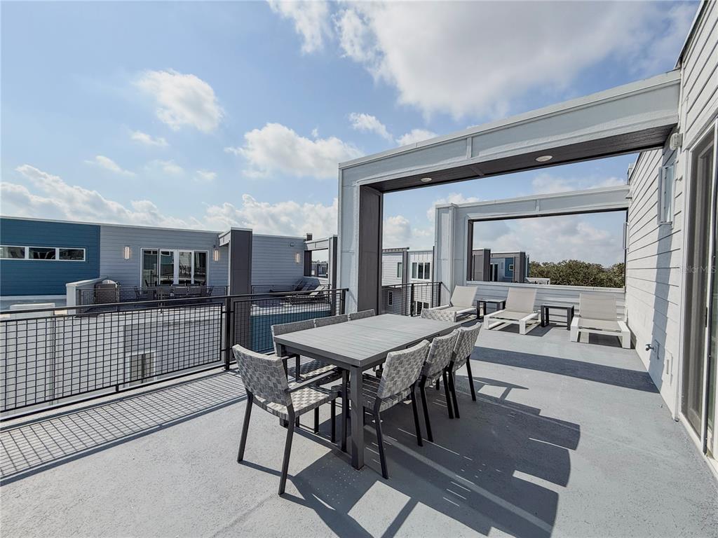 7770 Sandy Ridge Drive, Unit 231 Reunion, FL 34747 - Photo 3 of 25 a dining room with furniture and a livingroom