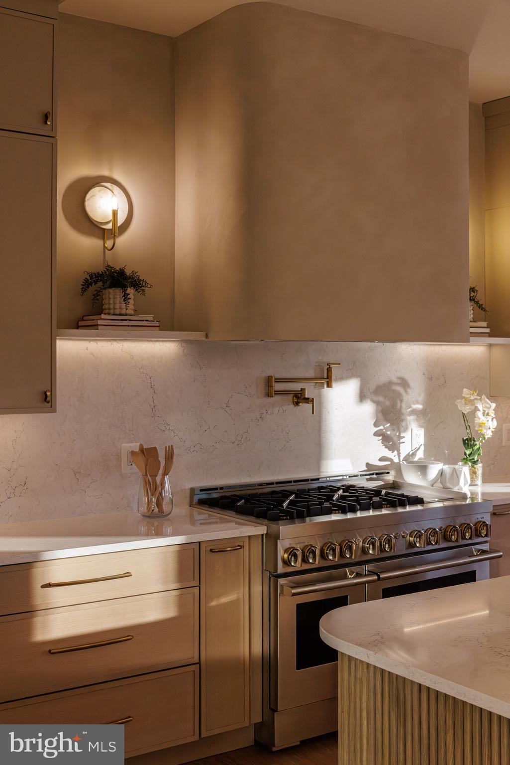 913 Symphony Circle Southwest Vienna, VA 22180 - Photo 17 of 50