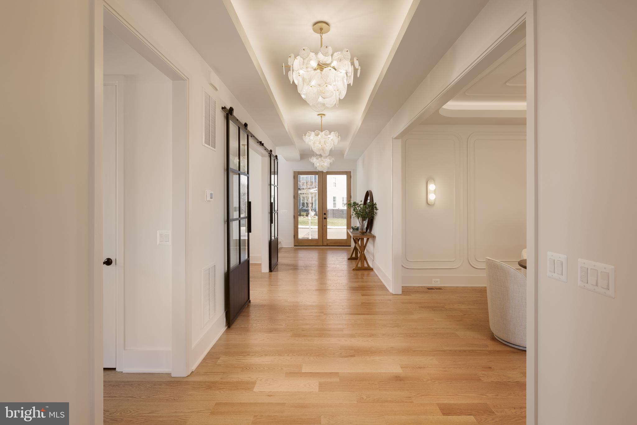 913 Symphony Circle Southwest Vienna, VA 22180 - Photo 4 of 50