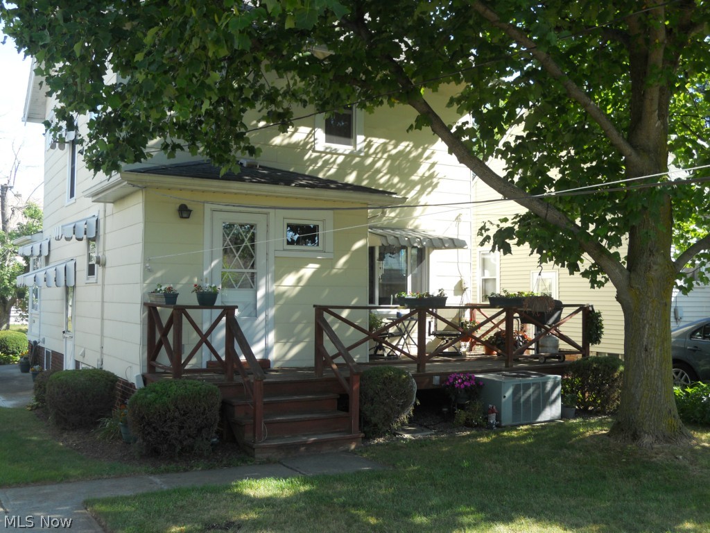12836 Littleton Road Cleveland, OH 44125 - Photo 2 of 25