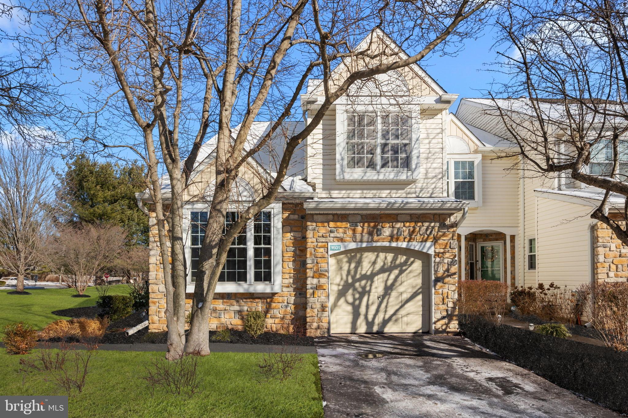 1601 Covington Rd End Unit Aspen Woods