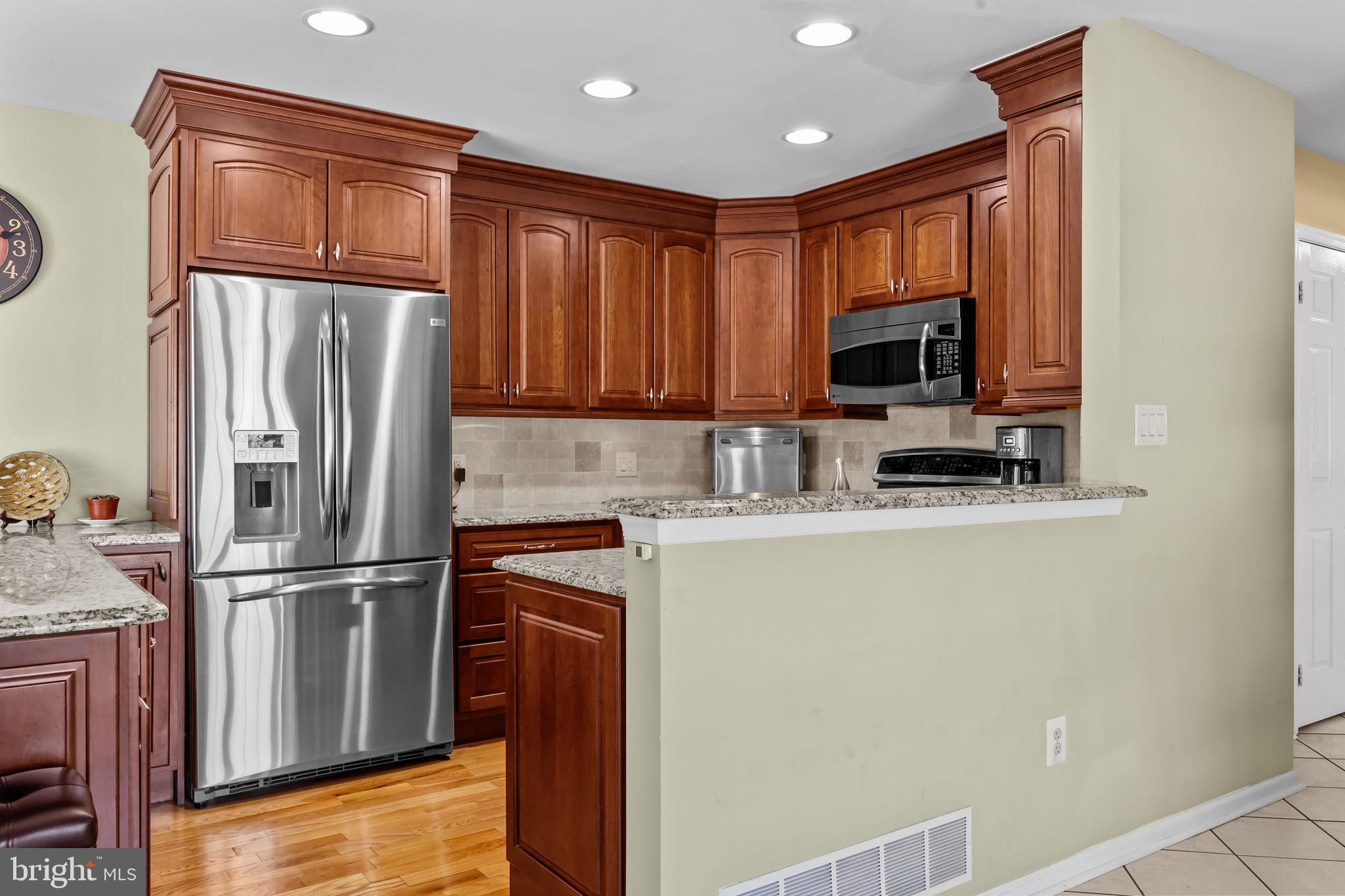 1601 Covington Road Yardley, PA 19067 - Photo 9 of 34 43 Inch Cabinets