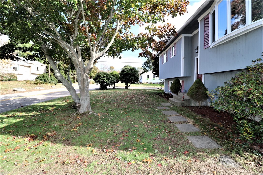 80 Old Pine Road Narragansett, RI 02882 - Photo 32 of 47