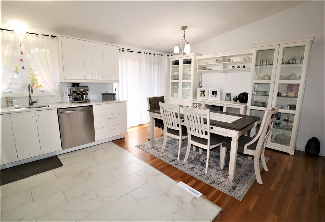 80 Old Pine Road Narragansett, RI 02882 - Photo 6 of 47