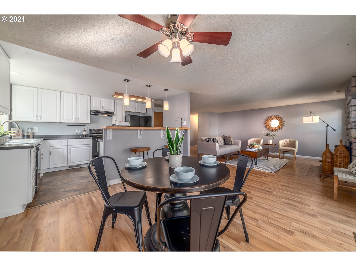 1191 Risden Place Eugene, OR 97404 - Photo 11 of 31 Gallery Image 11