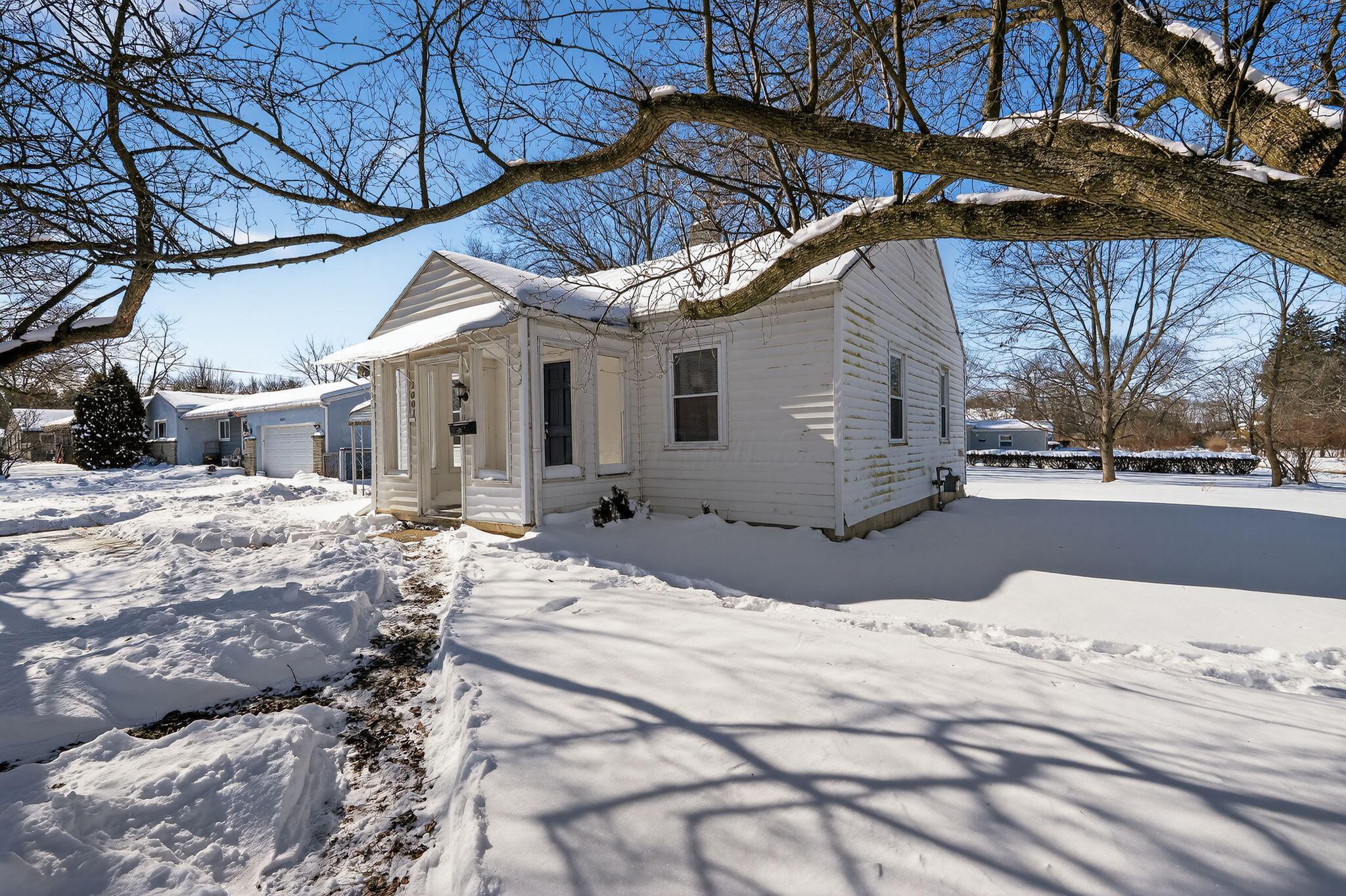 1001 Beechwood Road Columbus, OH 43227 - Photo 2 of 34 08_1001_Beechwood_Rd_Columbus_OH_43227-E