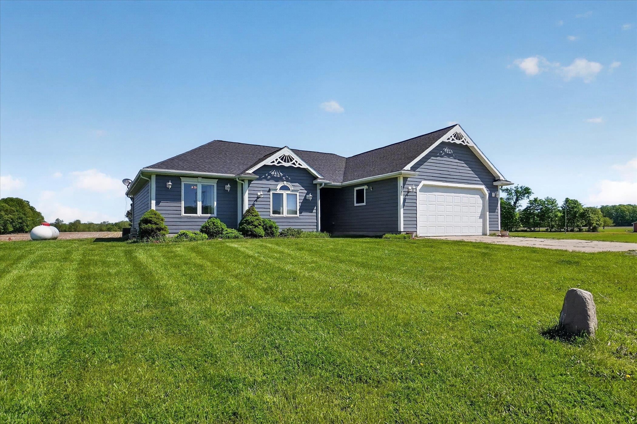 8580 West Hibbard Road Ovid, MI 48866 - Photo 3 of 59