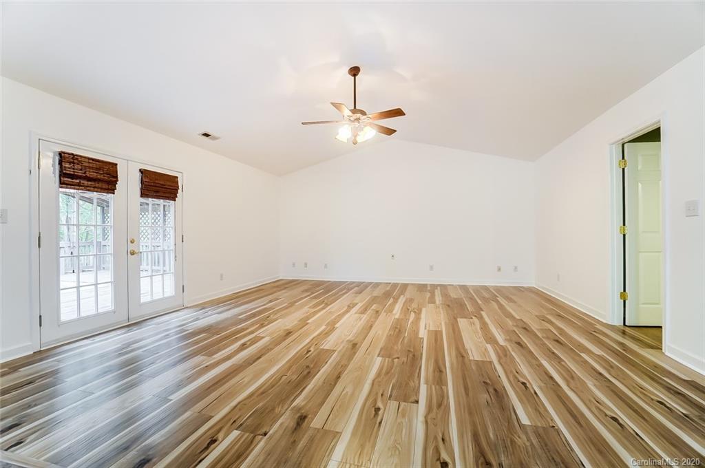 7782 Rabbit Circle Denver, NC 28037 - Photo 17 of 38 Gallery Image 17