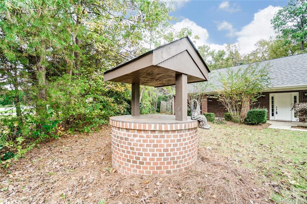 7782 Rabbit Circle Denver, NC 28037 - Photo 3 of 38 Gallery Image 3