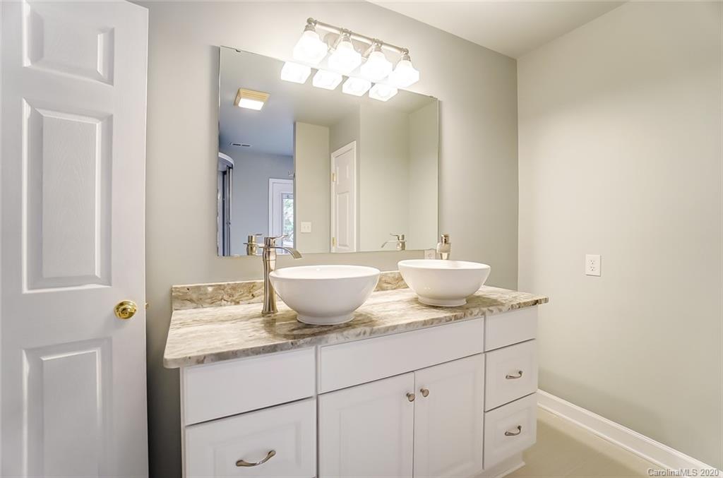 7782 Rabbit Circle Denver, NC 28037 - Photo 23 of 38 Gallery Image 23