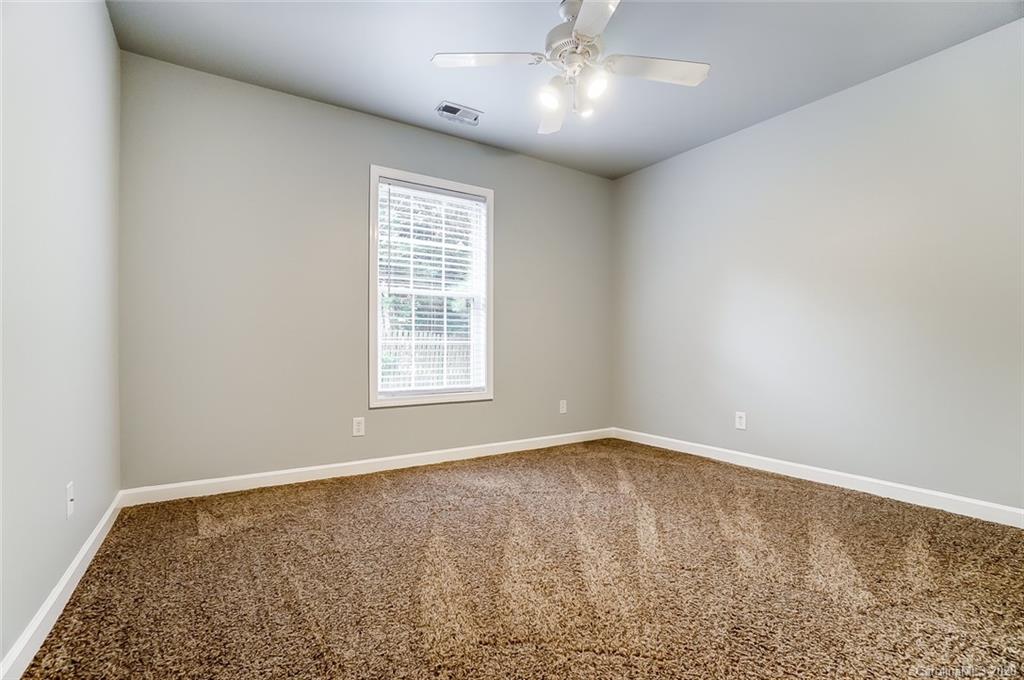 7782 Rabbit Circle Denver, NC 28037 - Photo 27 of 38 Gallery Image 27