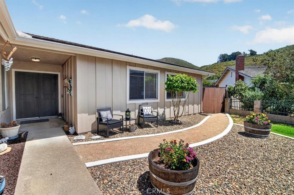 508 South P Street Lompoc, CA 93436 - Photo 4 of 34 Gallery Image 4