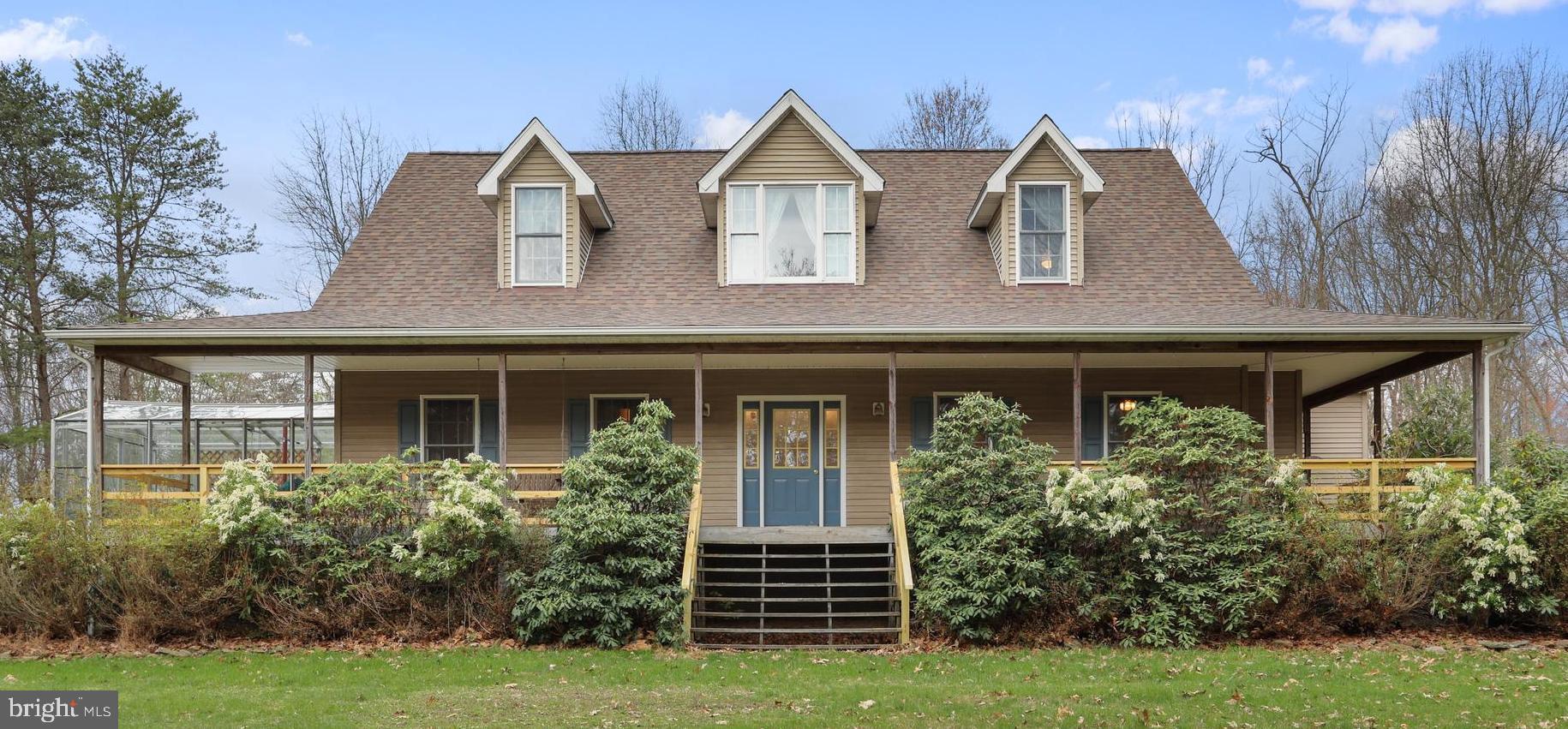 395 Packing House Road Berkeley Springs, WV 25411 - Photo 1 of 83