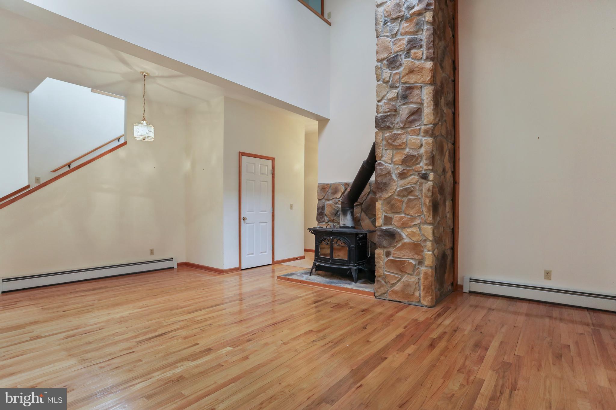 395 Packing House Road Berkeley Springs, WV 25411 - Photo 11 of 83
