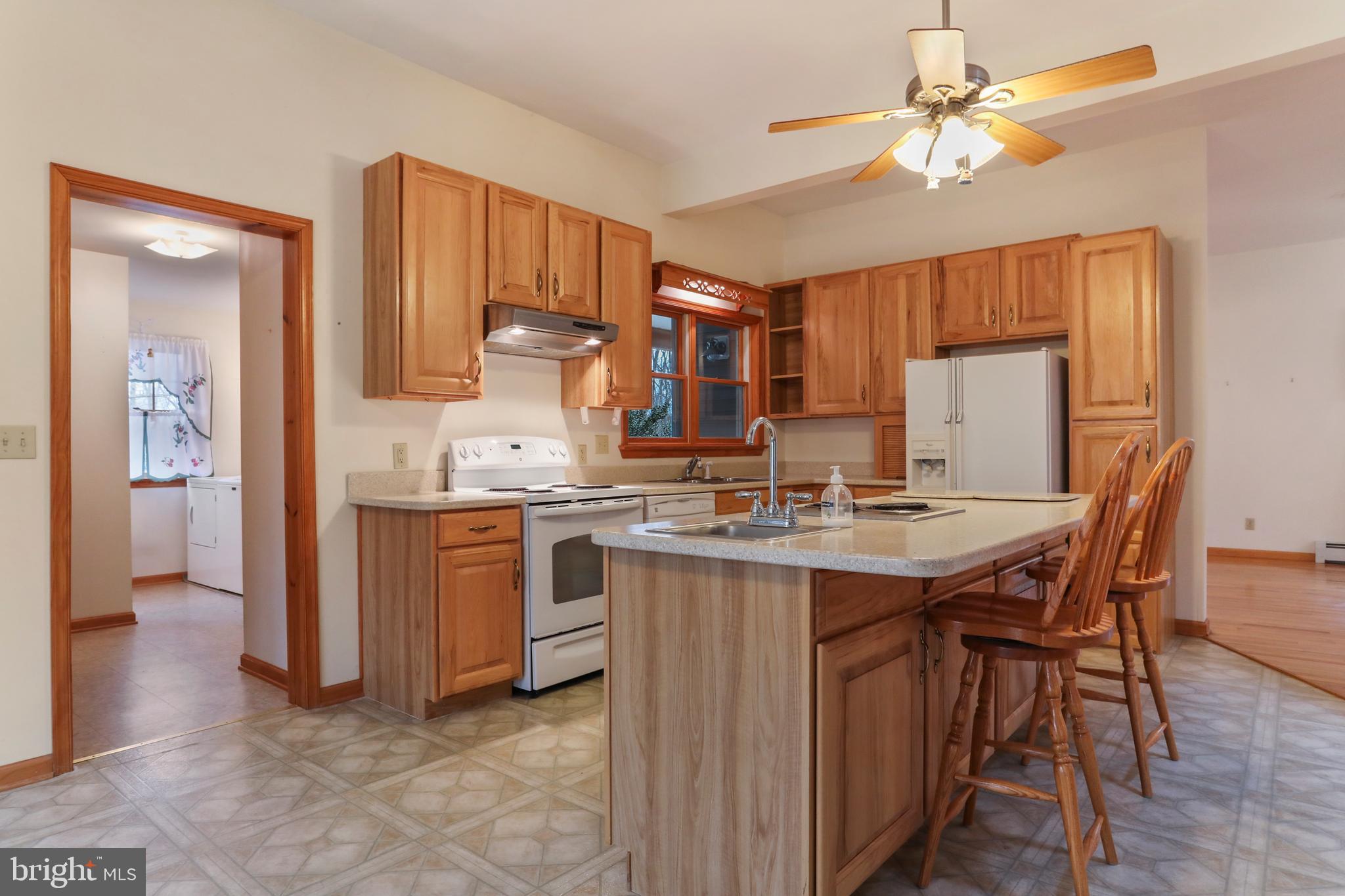 395 Packing House Road Berkeley Springs, WV 25411 - Photo 13 of 83