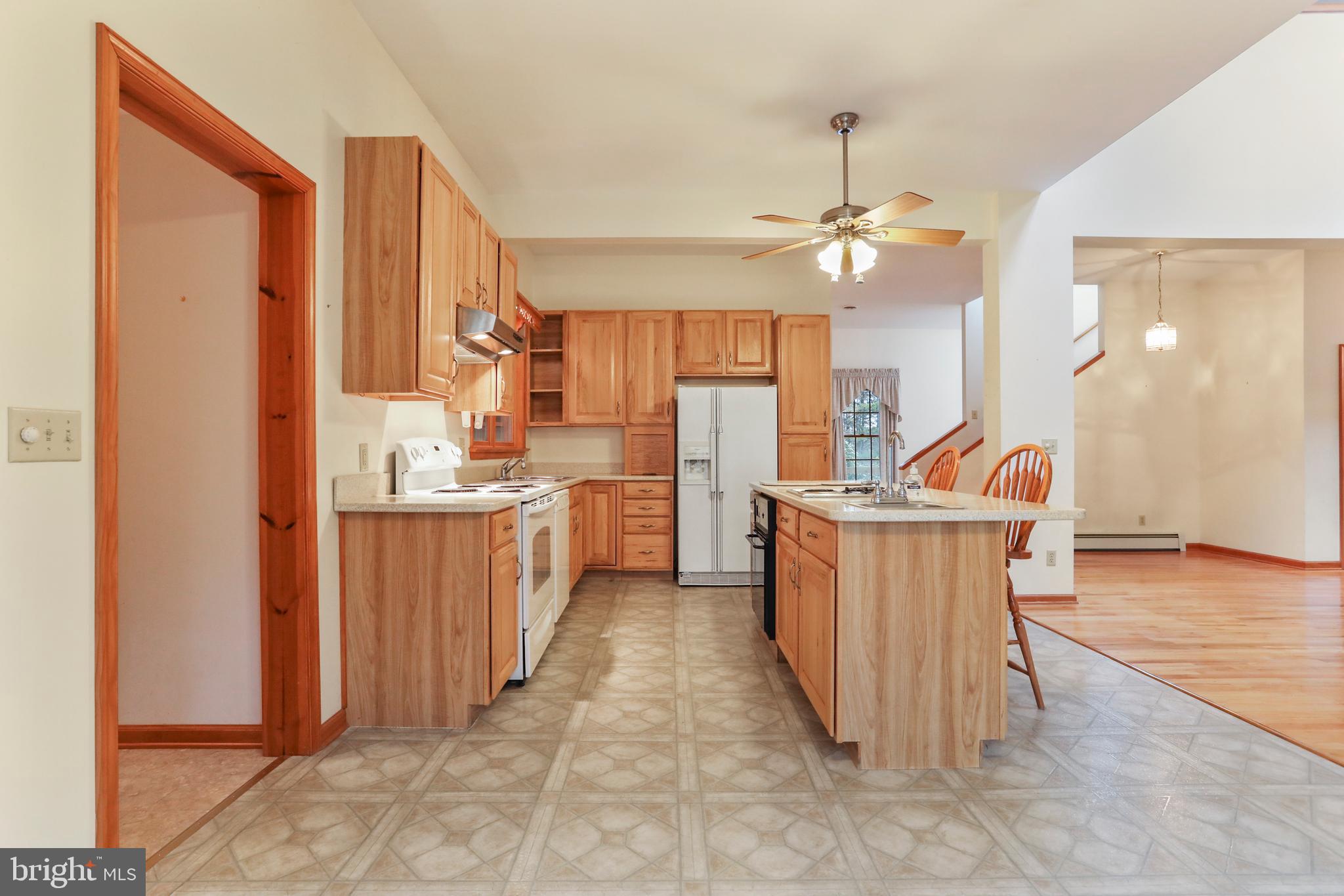 395 Packing House Road Berkeley Springs, WV 25411 - Photo 15 of 83