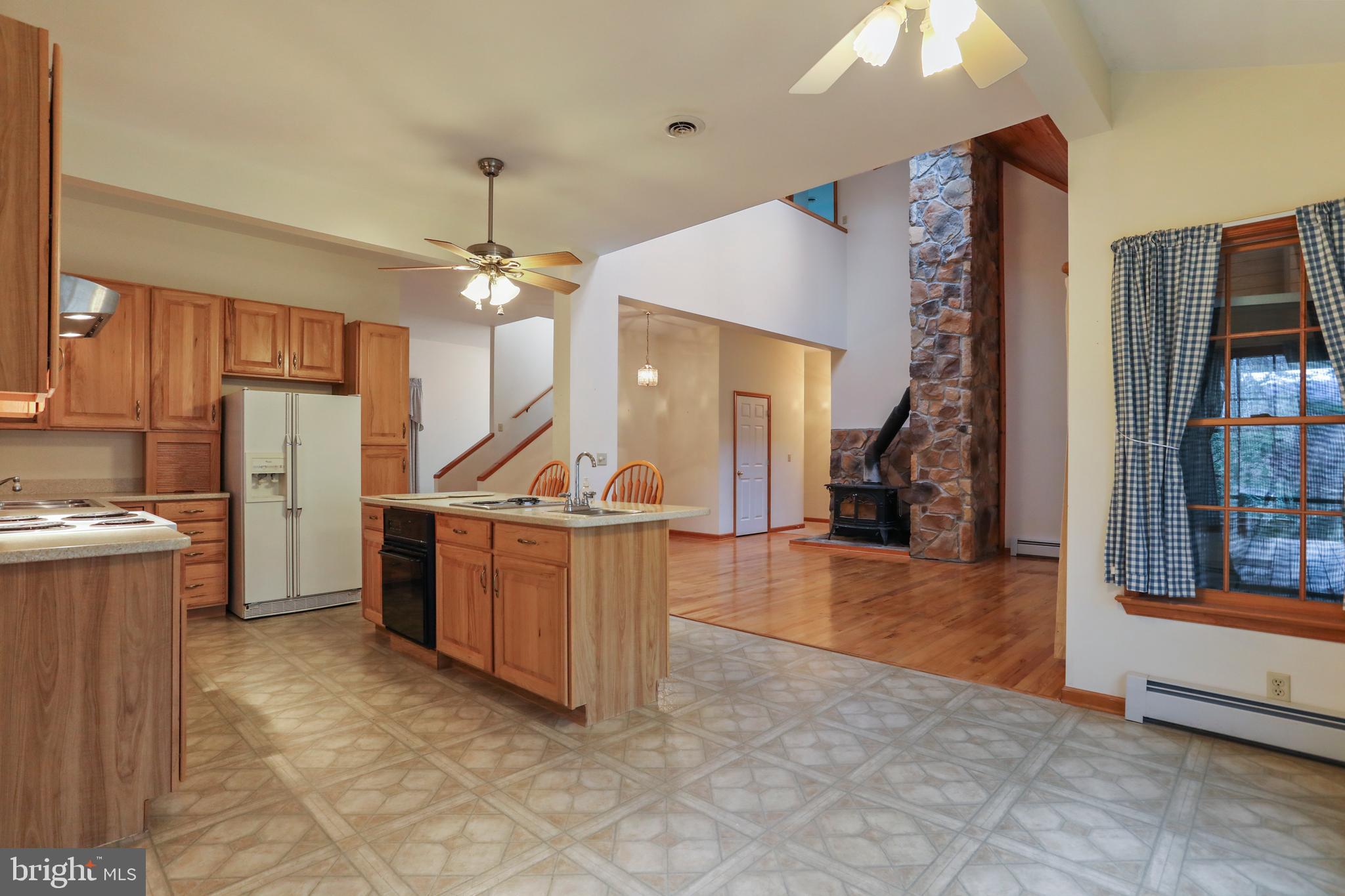 395 Packing House Road Berkeley Springs, WV 25411 - Photo 18 of 83