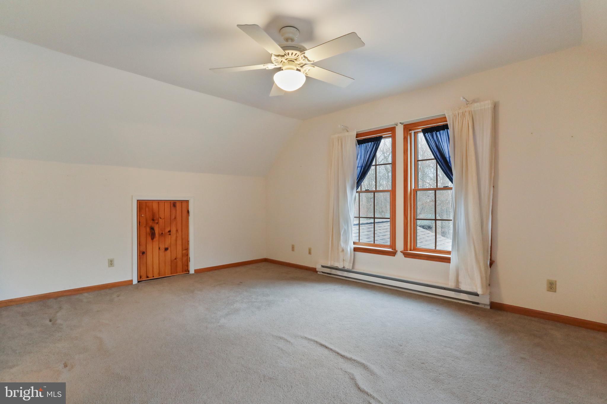 395 Packing House Road Berkeley Springs, WV 25411 - Photo 26 of 83