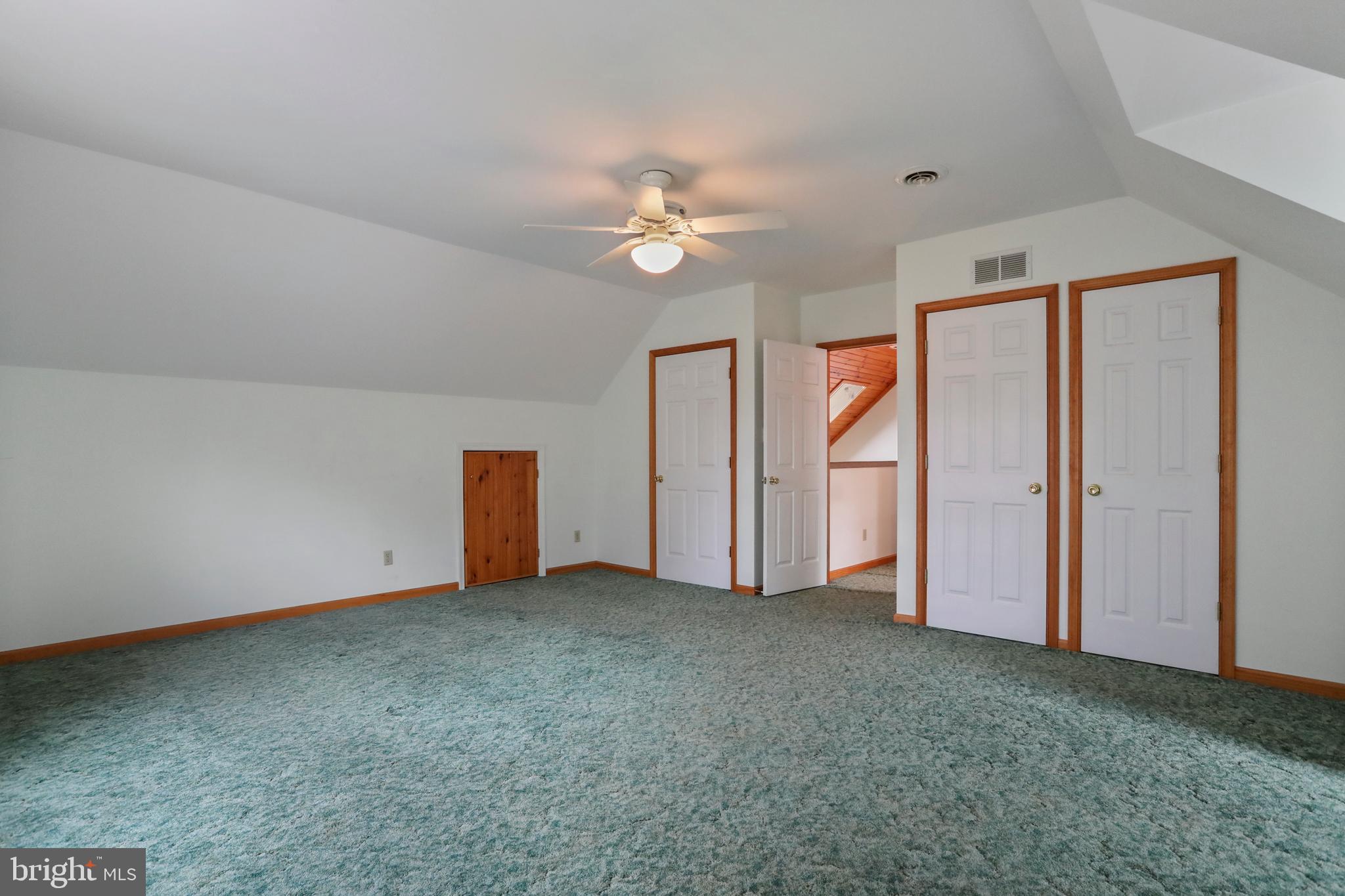 395 Packing House Road Berkeley Springs, WV 25411 - Photo 29 of 83