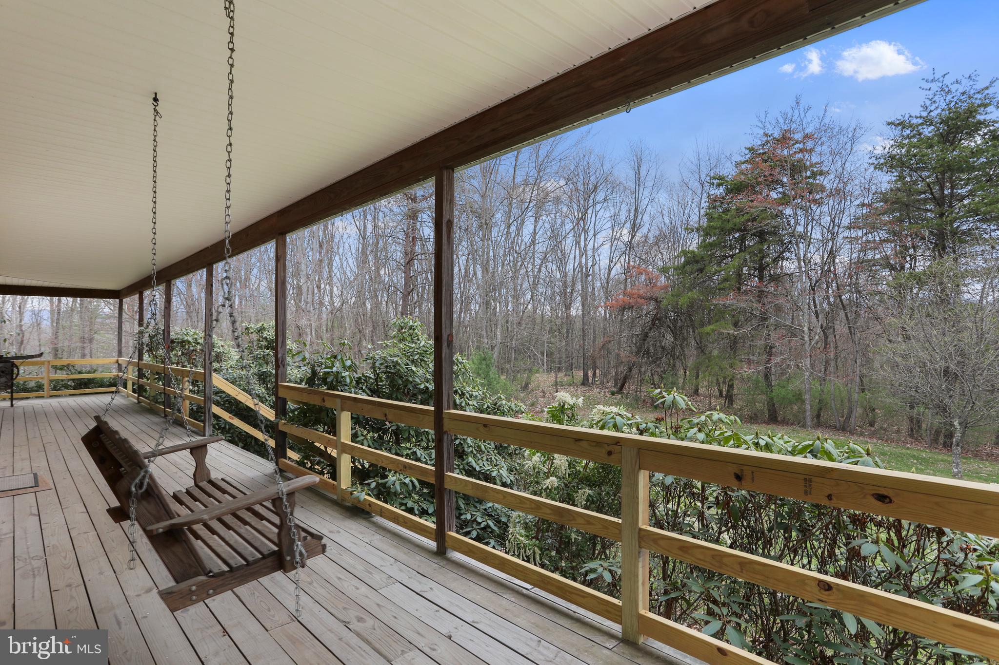 395 Packing House Road Berkeley Springs, WV 25411 - Photo 4 of 83