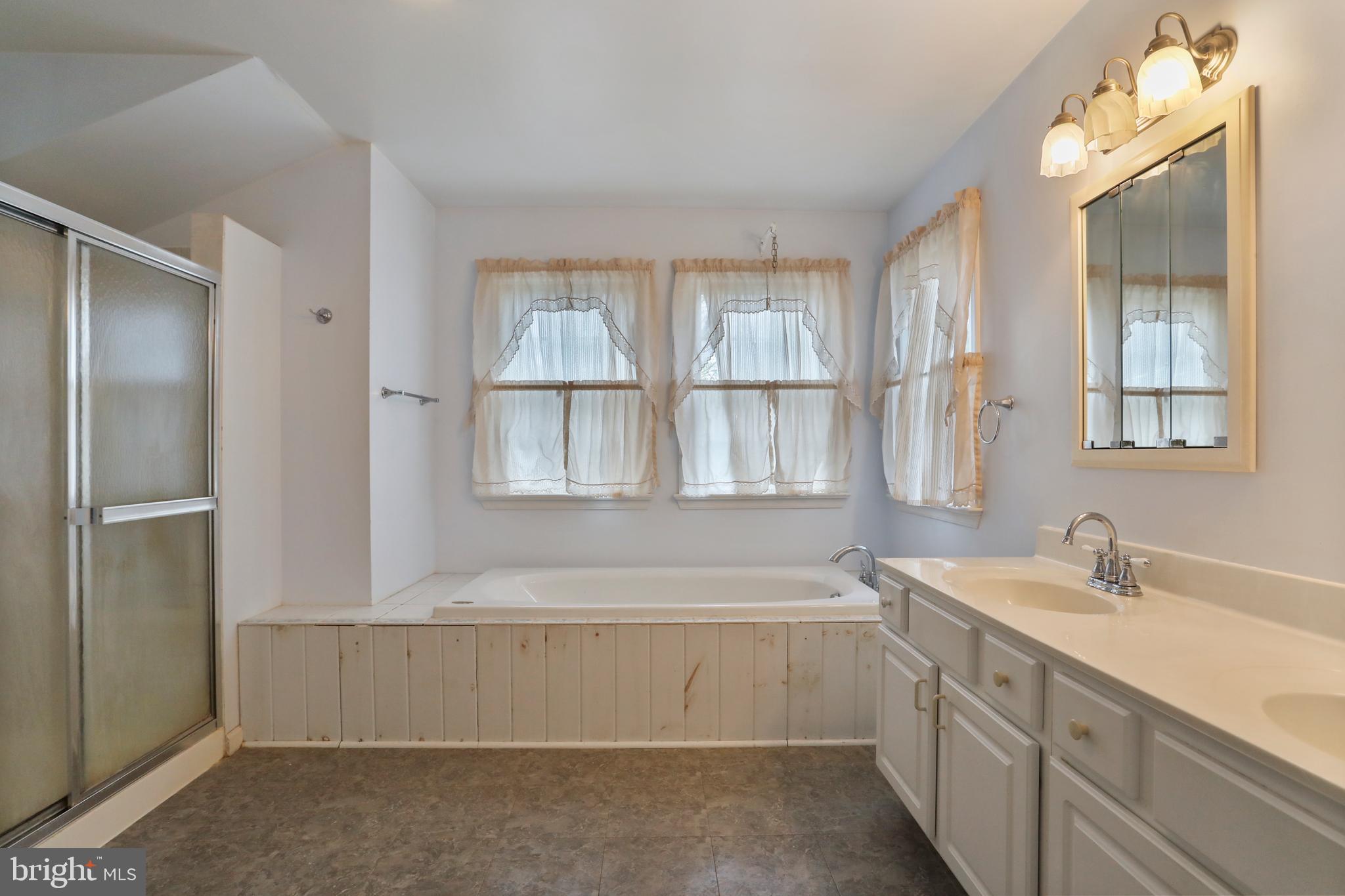 395 Packing House Road Berkeley Springs, WV 25411 - Photo 37 of 83