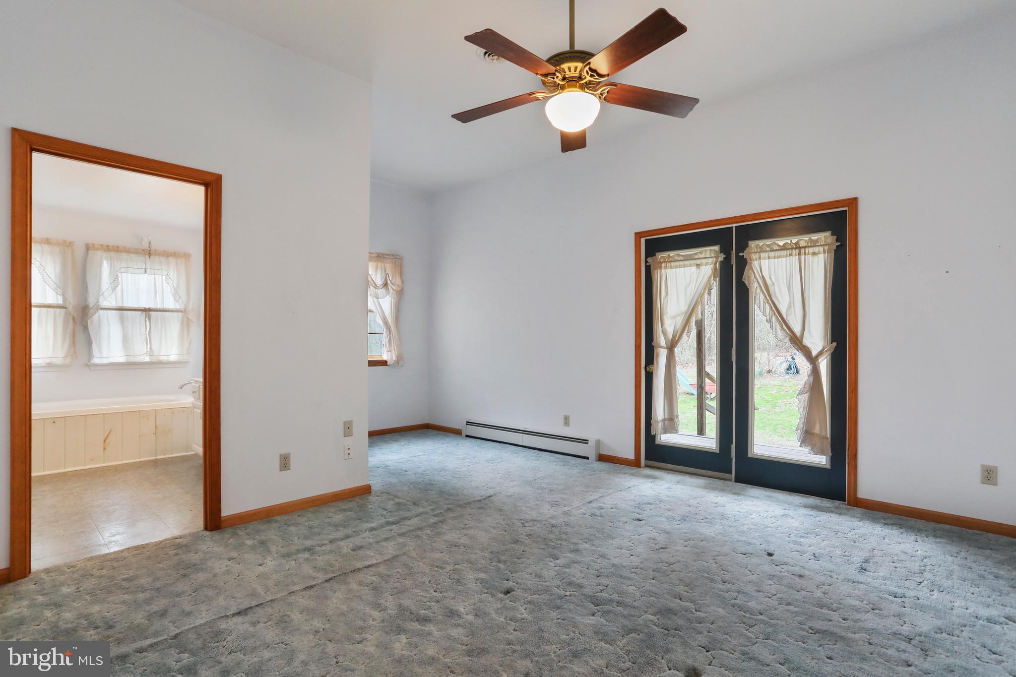 395 Packing House Road Berkeley Springs, WV 25411 - Photo 40 of 83