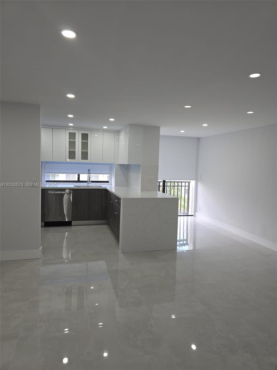 17021 North Bay Road, Unit 601 Sunny Isles Beach, FL 33160 - Photo 7 of 19