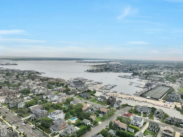 $5,800,000 | 551 East Avenue, Bay Head, NJ 08742