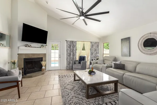 $440,000 | 19230 North 5th Street, Phoenix, AZ 85024
