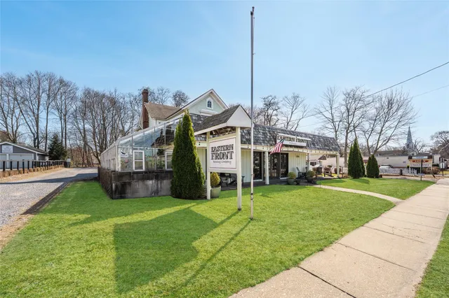 $1,795,000 | 13100 Main Road, Mattituck, NY 11952