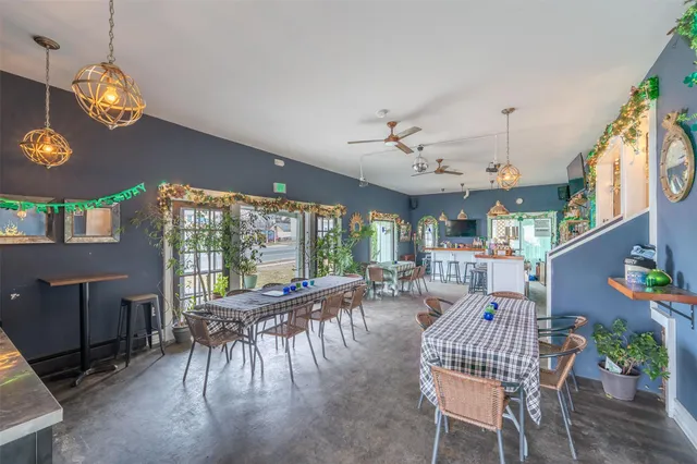 $1,795,000 | 13100 Main Road, Mattituck, NY 11952