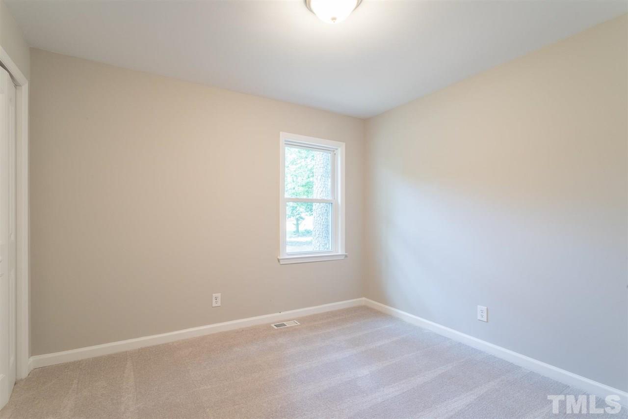 631 Hurley Road Durham, NC 27703 - Photo 10 of 22
