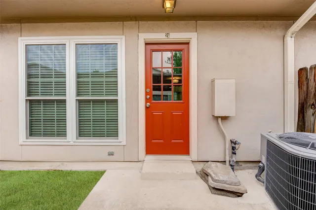 a house view with a backyard space