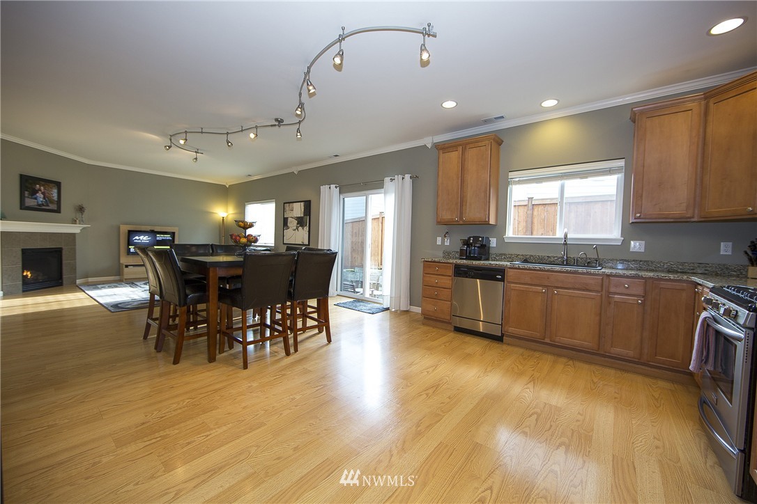 2708 232nd Street Southeast Bothell, WA 98021 - Photo 5 of 19