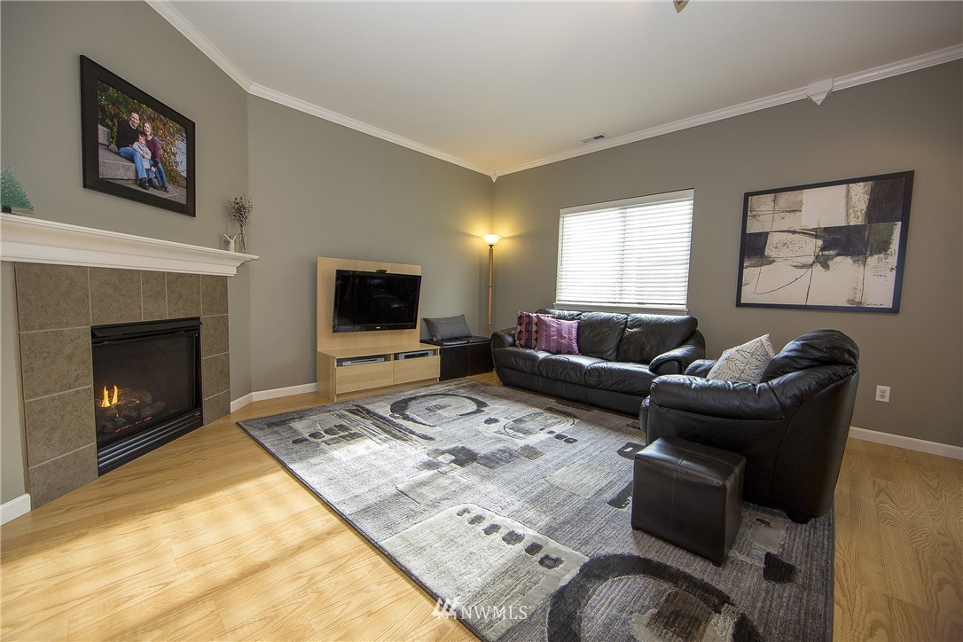 2708 232nd Street Southeast Bothell, WA 98021 - Photo 7 of 19