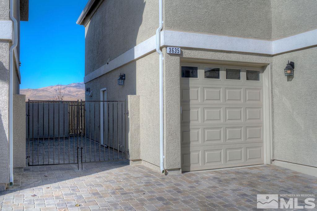 3626 Ruidoso Reno, NV 89512 - Photo 4 of 34 Photo 4